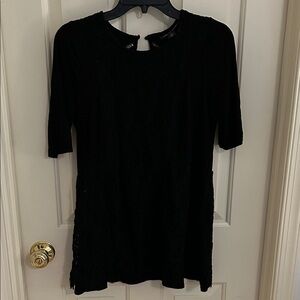 A Pea in the Pod Black Lace Blouse size M